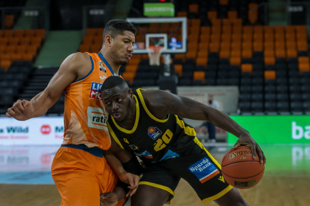 我们可以发 我们可以发