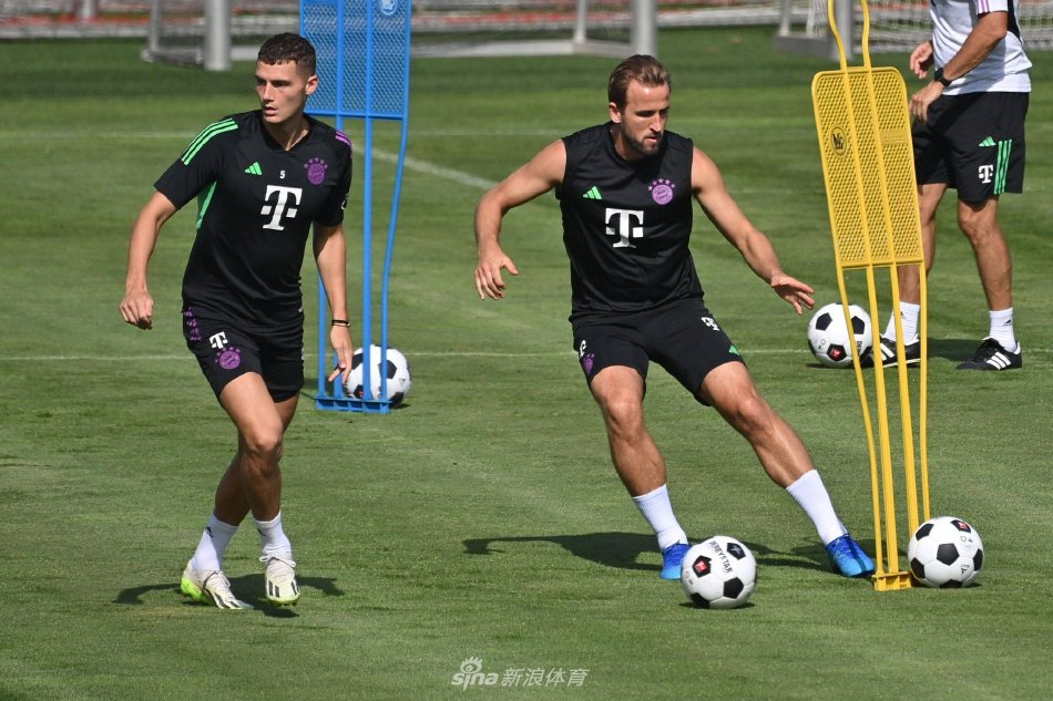 前场攻击 前场攻击