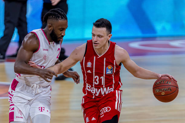 同时也是战 同时也是战